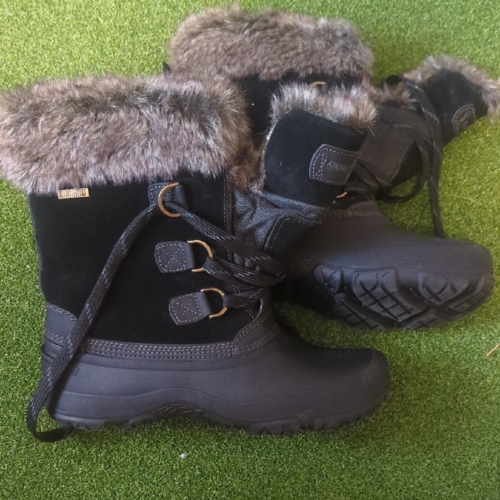 Black and Gray Fur-Lined Winter Boots